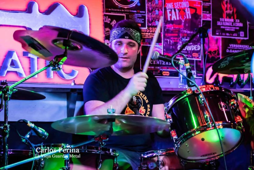 Tony Prego - Batería